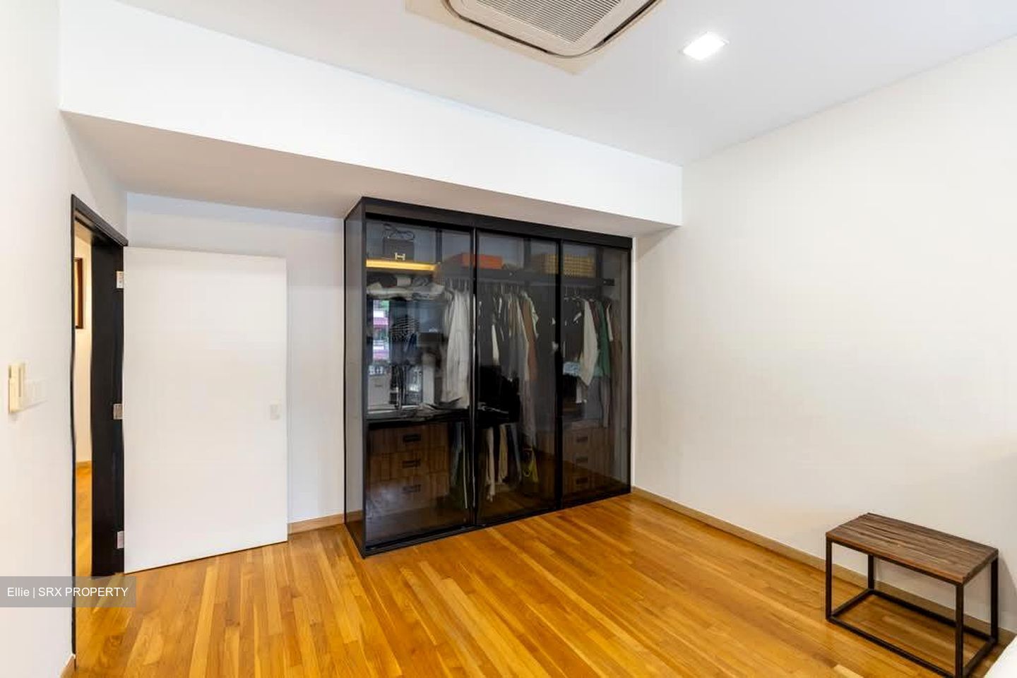 Yio Chu Kang Road (D26), Semi-Detached #594927111